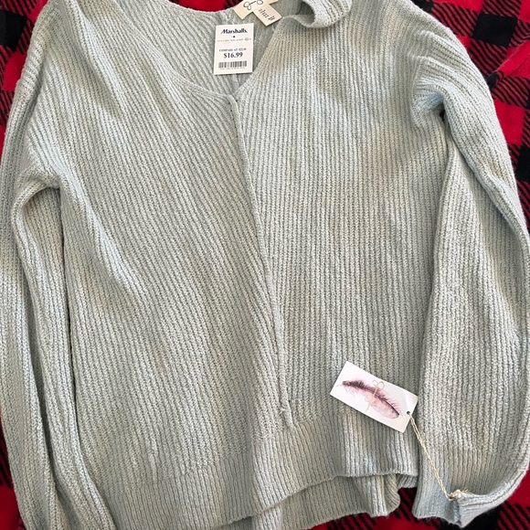Sage green sweater new - Picture 4 of 4